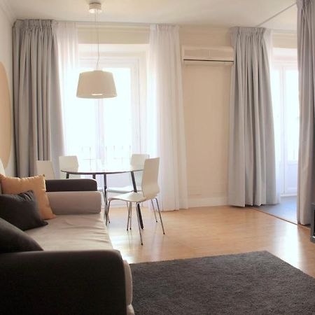 Metropol Rooms Madrid Bagian luar foto